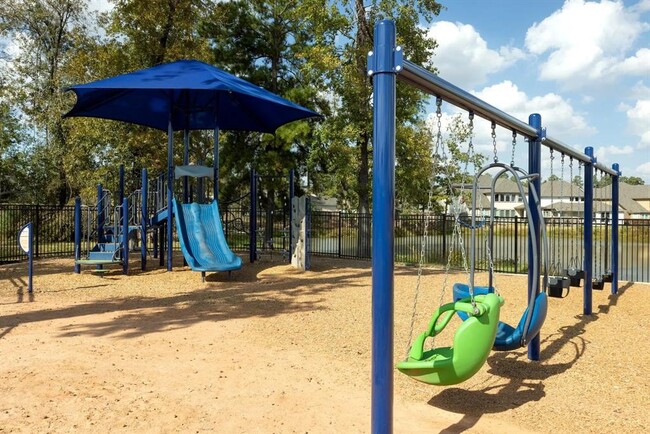 Building Photo - 7010 Lauren Oak Dr