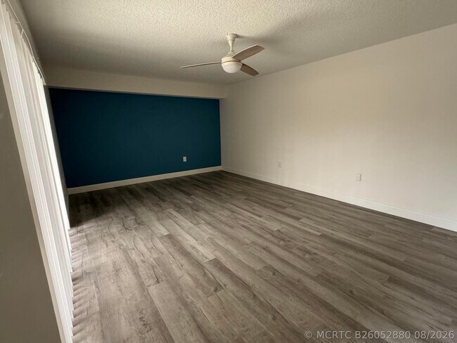 Building Photo - 1801 18th Way