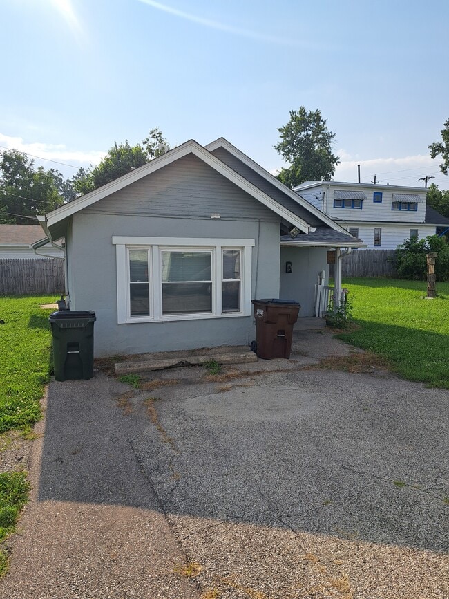 Primary Photo - 4015 Keats Dr