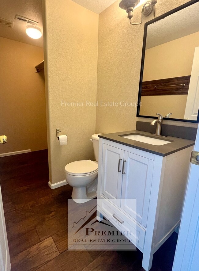 Building Photo - 6403 La Plata Peak Dr