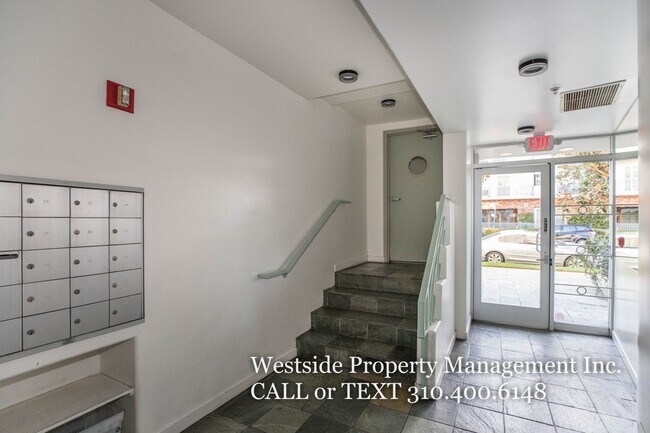 Building Photo - 127-133 S. Flores St.-2F