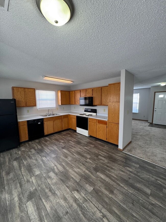 Building Photo - Franklin Twp - 3 BR story home