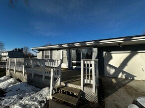 Building Photo - 1837-1837 Post Rd