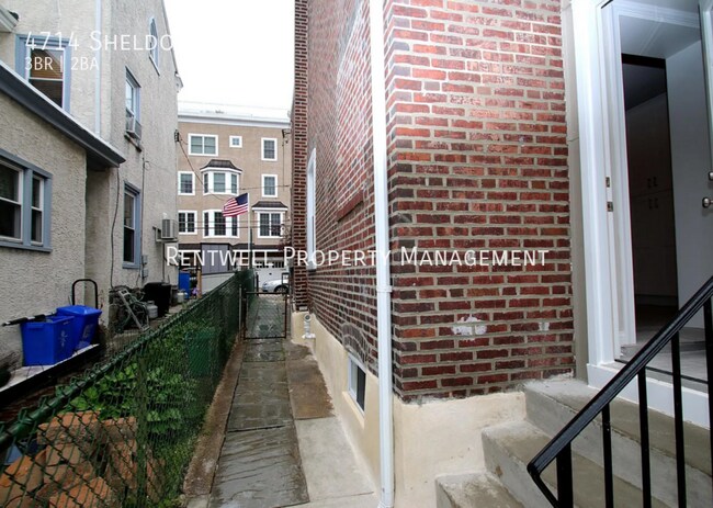 Building Photo - 4714 Sheldon St