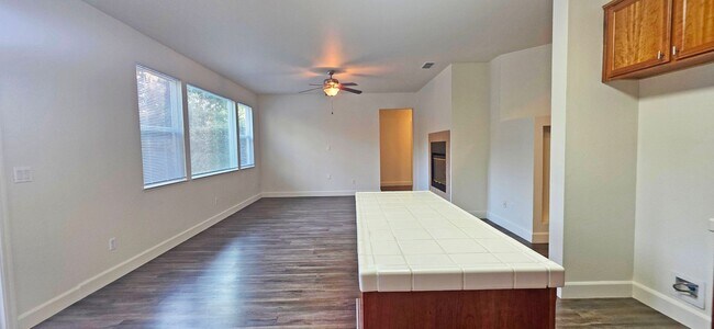 Building Photo - 1498 Cedarbrook Rd
