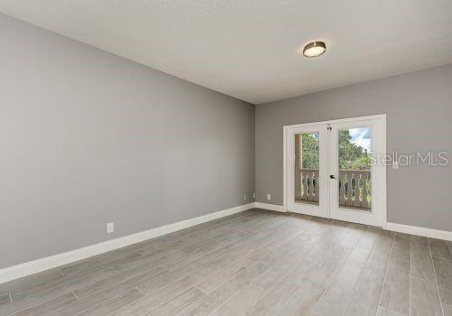 Building Photo - 1648 Bayshore Dr