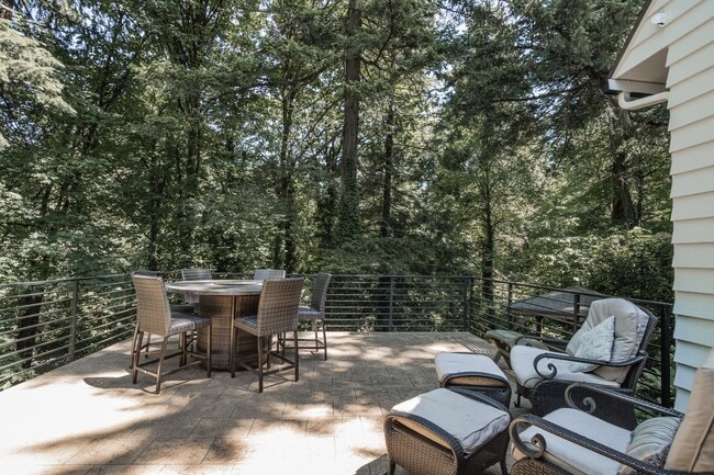 Building Photo - Luxurious Portland Heights home tucked away on a private street on nearly half an acre.