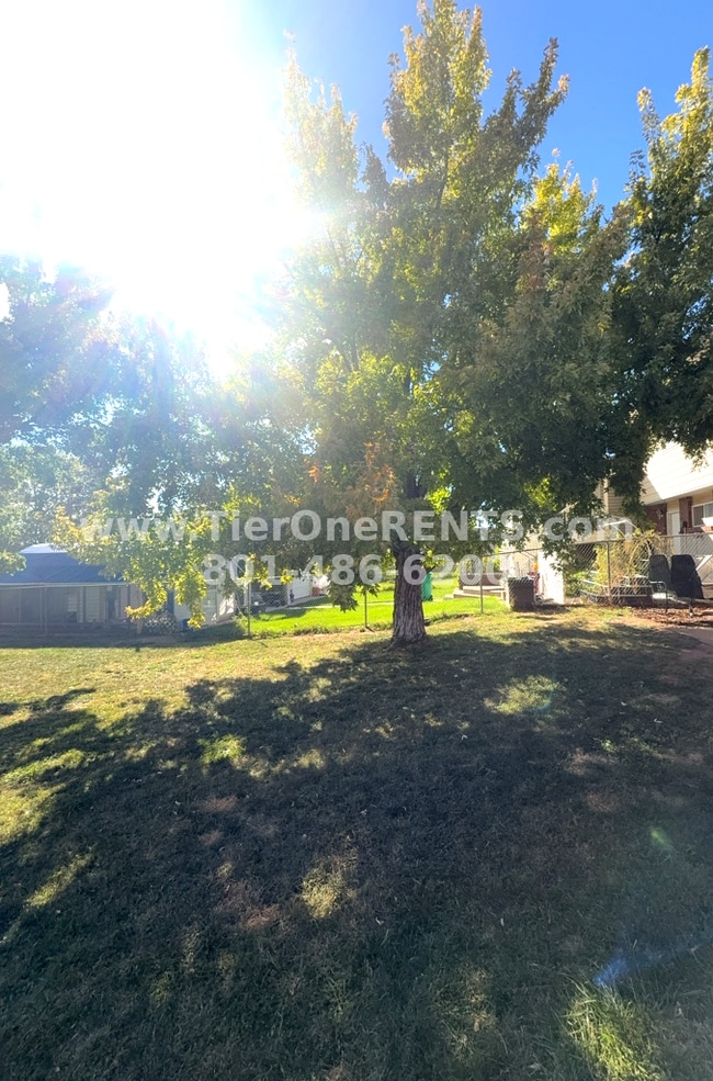 Building Photo - NO DEPOSIT option available for qualified renters through Obligo.