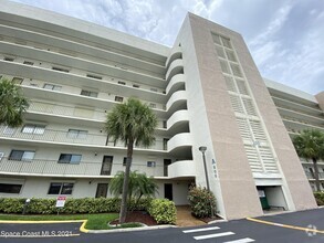 Building Photo - 200 S Sykes Creek Pkwy