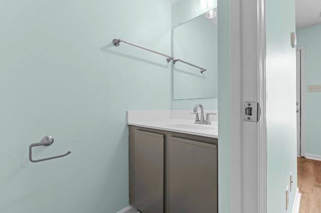 Building Photo - 1075 W Pueblo Dr