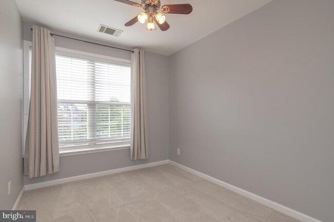 Building Photo - 6313 Burgundy Leaf Ln