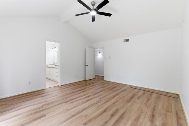 Building Photo - 11631 Inga Ln