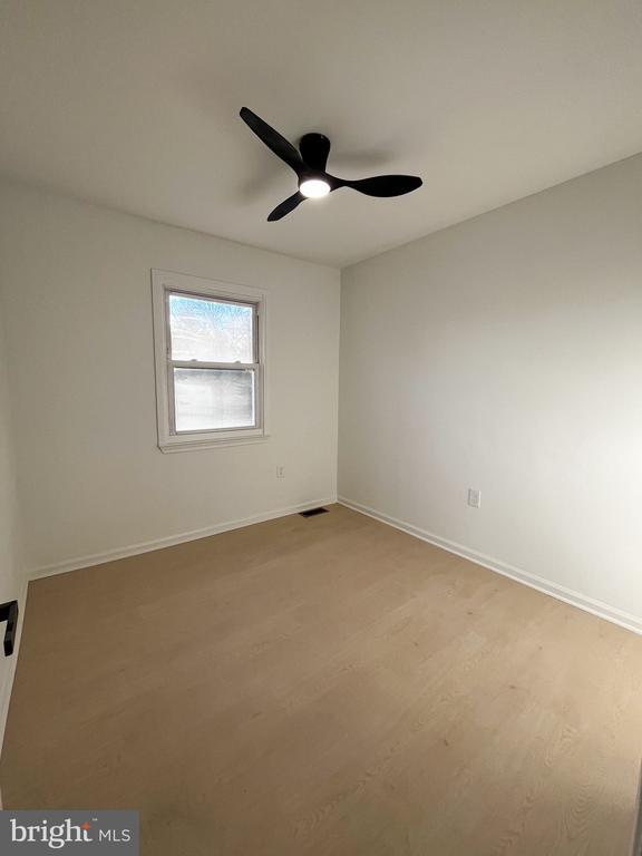 Building Photo - 719 Hunters Run