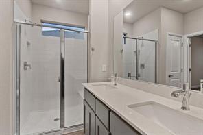 Building Photo - 15725 Hazelhurst Ln