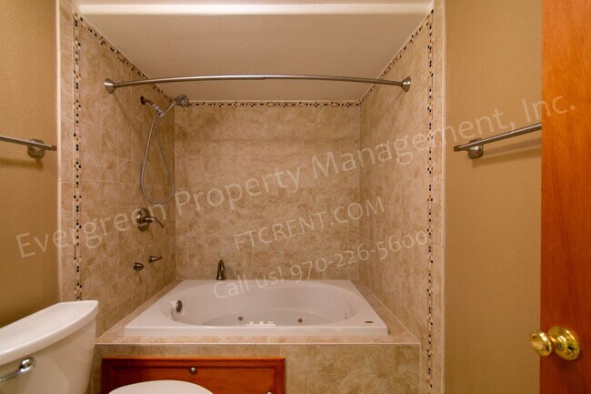 Building Photo - Great 3 Bedroom, 2-bathroom home near Lake Loveland and Boyd Lake.