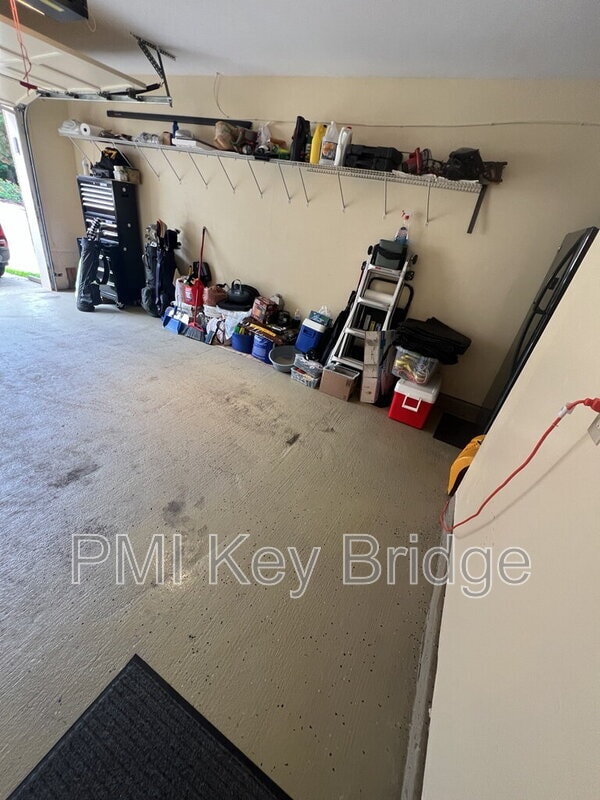 Building Photo - 7427 Salford Ct
