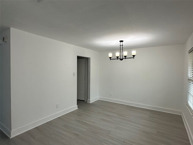 Building Photo - 7430 Rabbit Ridge