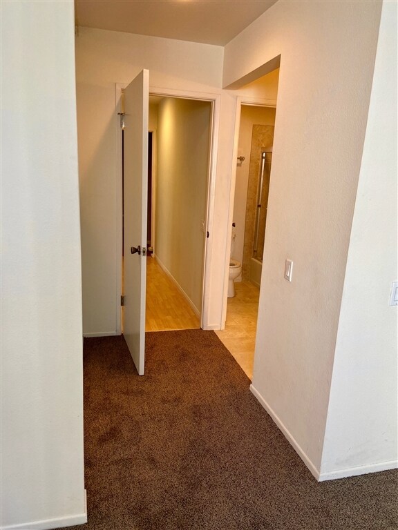 Building Photo - 13581 Tiverton Rd