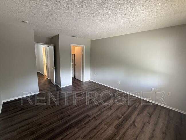 Building Photo - 4117 S Semoran Blvd