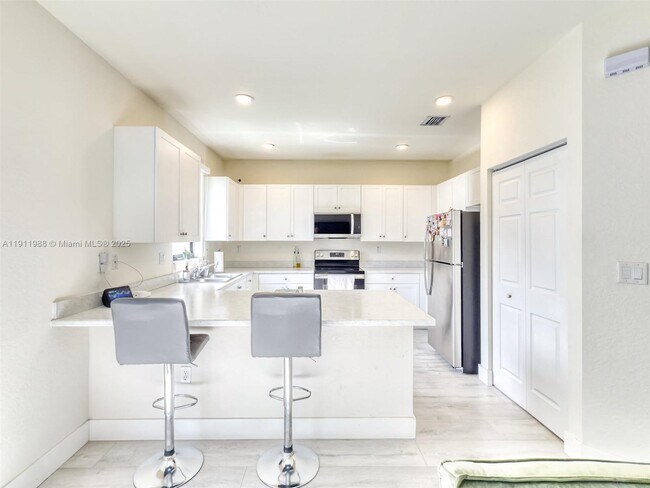 Building Photo - 10583 W 35th Way