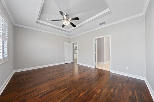 Building Photo - NICE 3/2.5 Townhouse with 2-Car Garage in ...