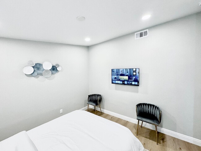 Building Photo - 13824 Powers Rd