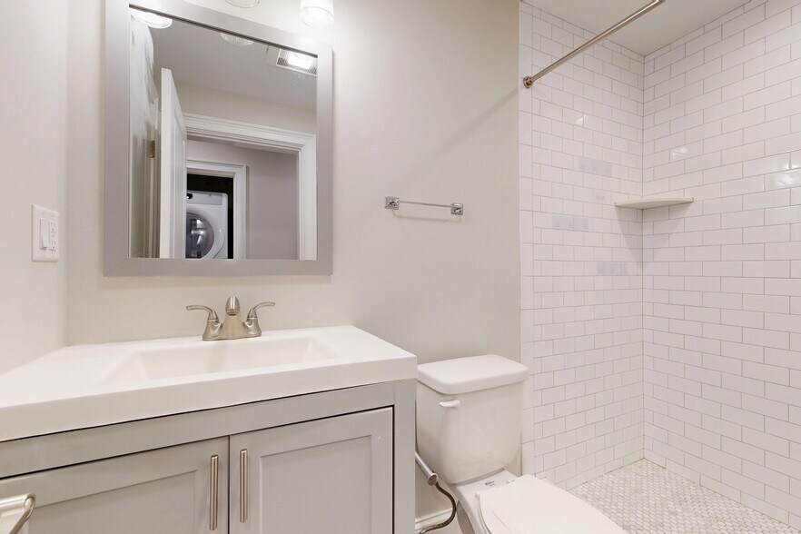 Building Photo - 145 Cottage St