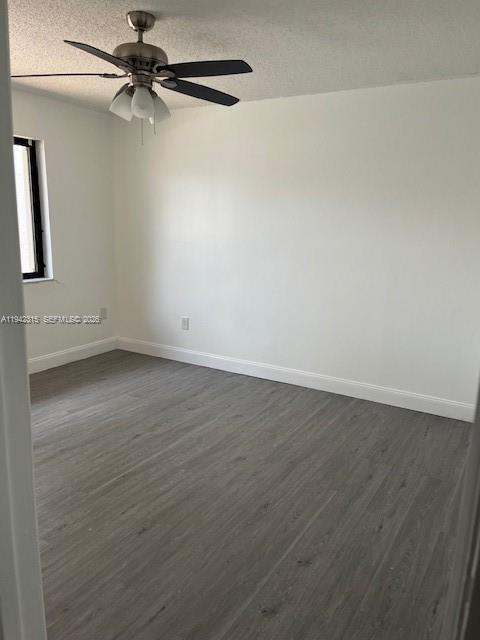 Building Photo - 1342 Sandpiper Blvd