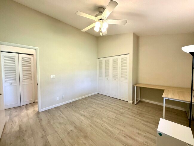 Building Photo - 22716 Vistawood Way