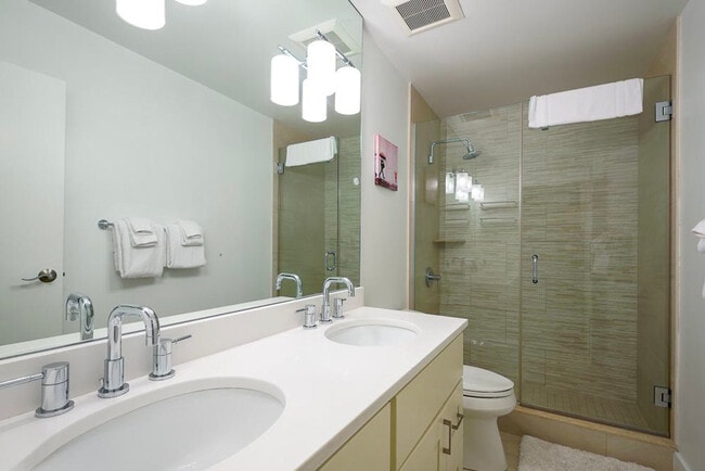 Building Photo - 3209 Cherry Hill Ln