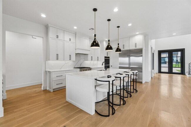 Building Photo - 2109 Wiregrass Dr