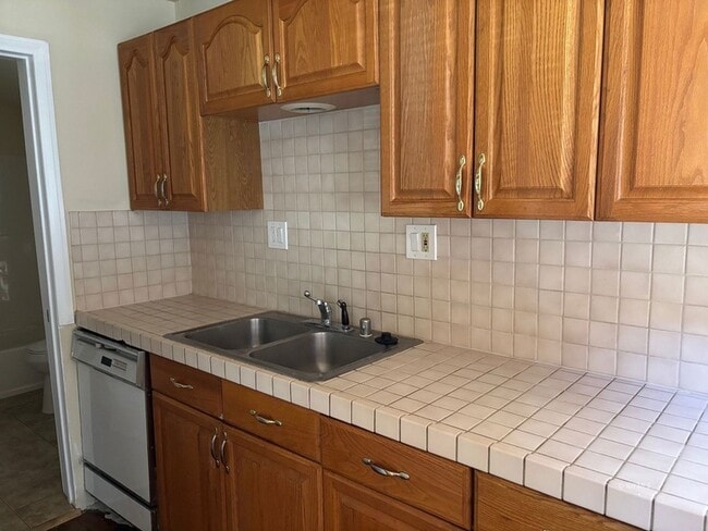 Building Photo - 52740 Pine Cove Rd