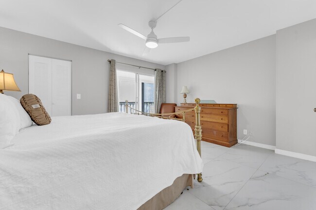 Building Photo - 7192 Huntington Ln