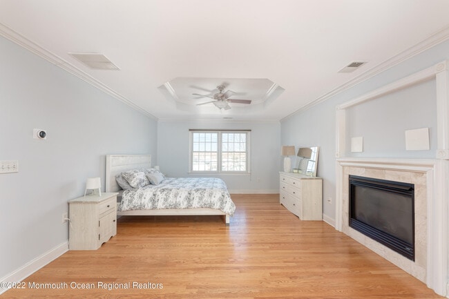 Building Photo - 322 Broadway