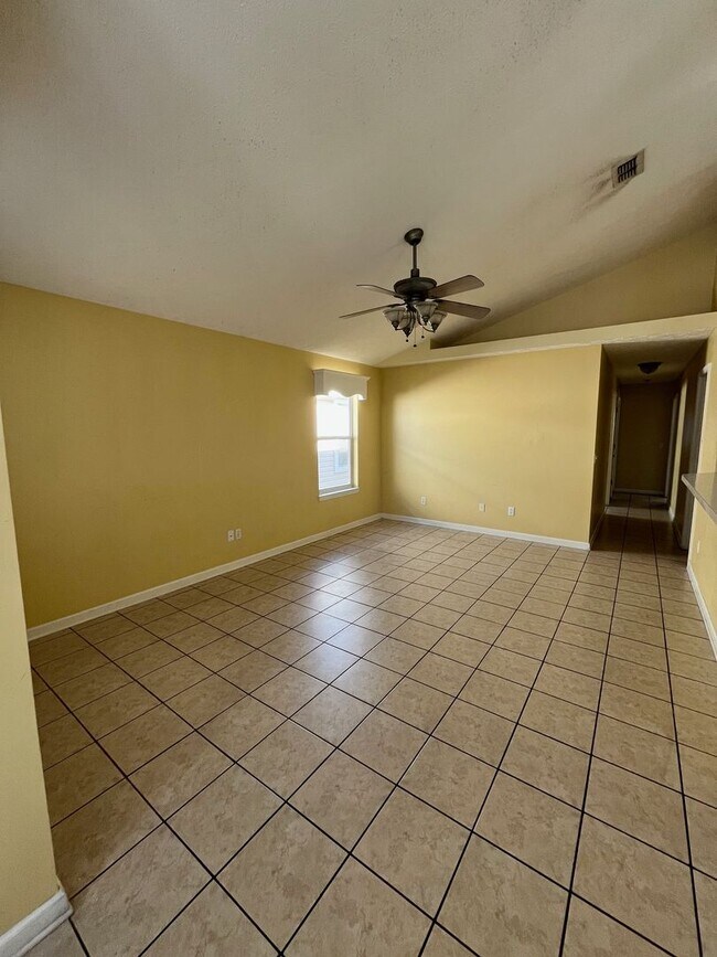 Building Photo - 220 Seahorse Wy