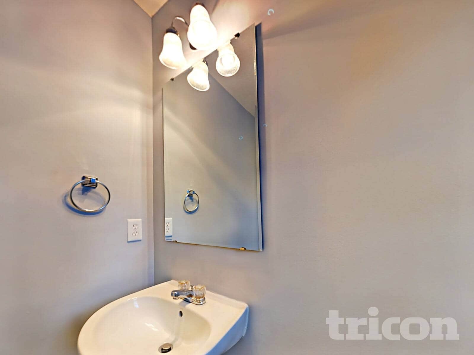 Building Photo - 8151 Deodora Cedar Ln