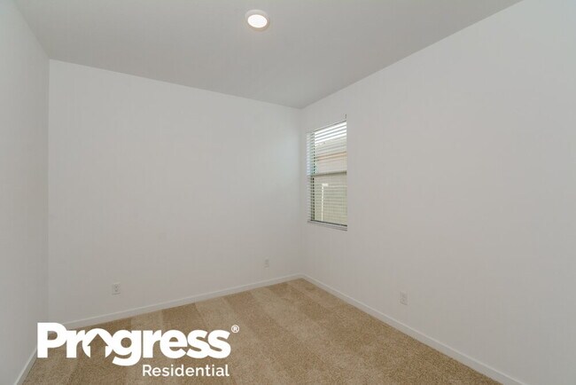 Building Photo - 14446 W Hackamore Dr.