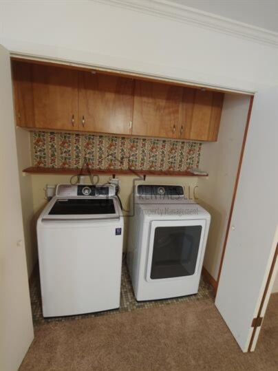 Building Photo - 801 Twin Lakes Dr