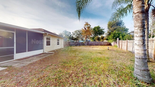 Building Photo - 12947 Tree Wy Ct N