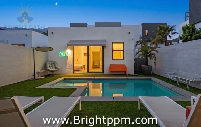 Building Photo - 2705 Paragon Loop