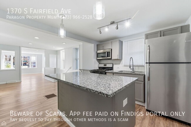 Building Photo - 1370 S Fairfield Ave