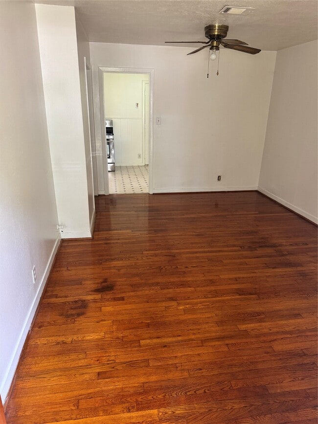Building Photo - 5045 Raleigh Dr