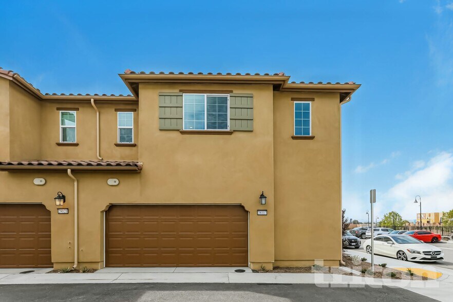 Building Photo - 28113 Cookhouse Ln