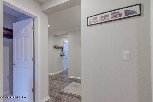 Building Photo - 15078 Durbin Cove Way