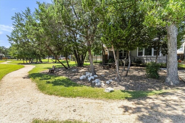 Building Photo - 5820 Harper Park Dr