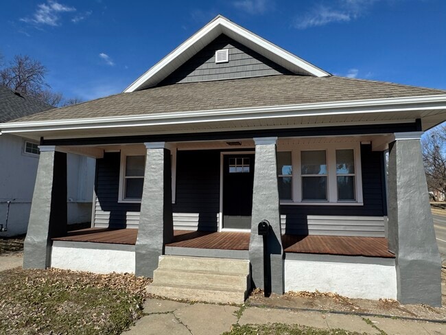 Building Photo - 3525 Mitchell Ave