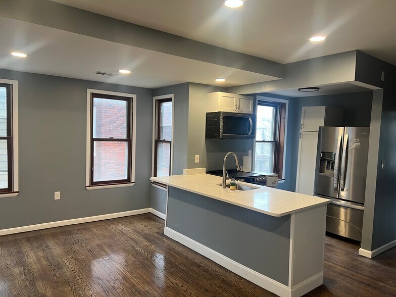 Kitchen/ living area - 809 N Harrison St
