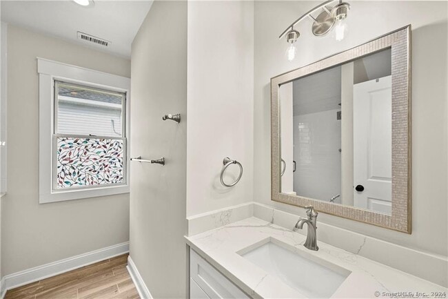 Building Photo - 54 Dunn Ave