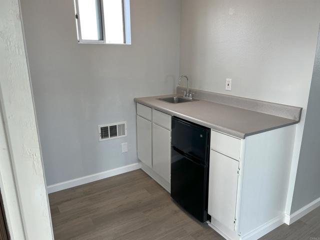 Building Photo - 4054 Mt Barnard Ave