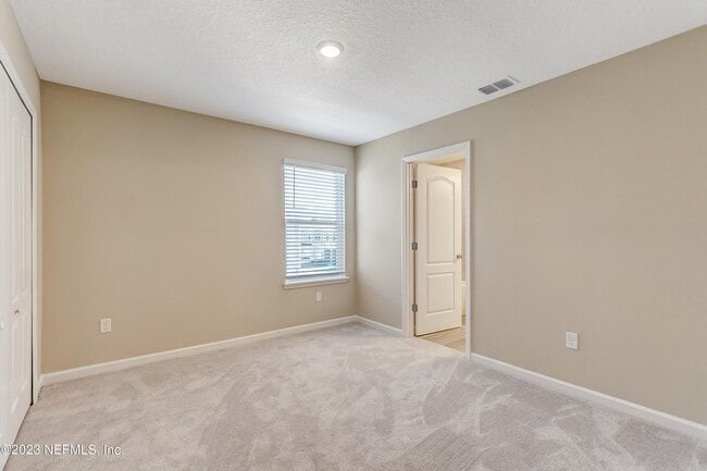 Building Photo - 1325 Salt Ridge Ave